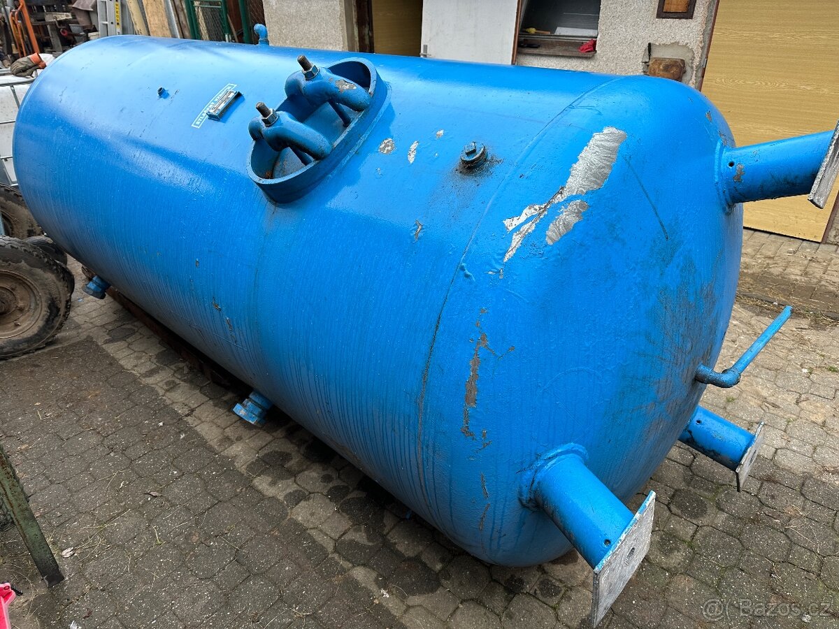 Tlaková nádoba - vzdušník objem 5000 l - 2