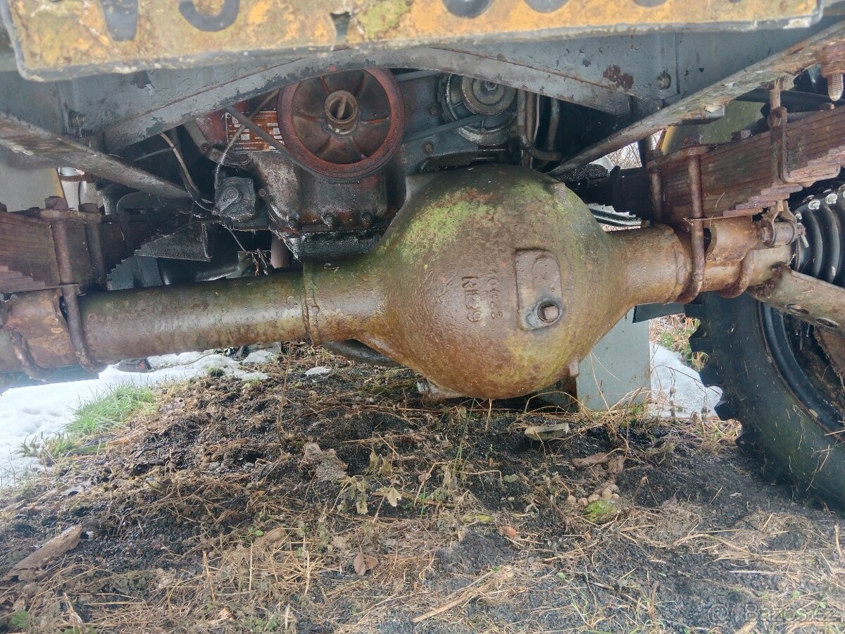 Prodám Praga V3S s HR - 2