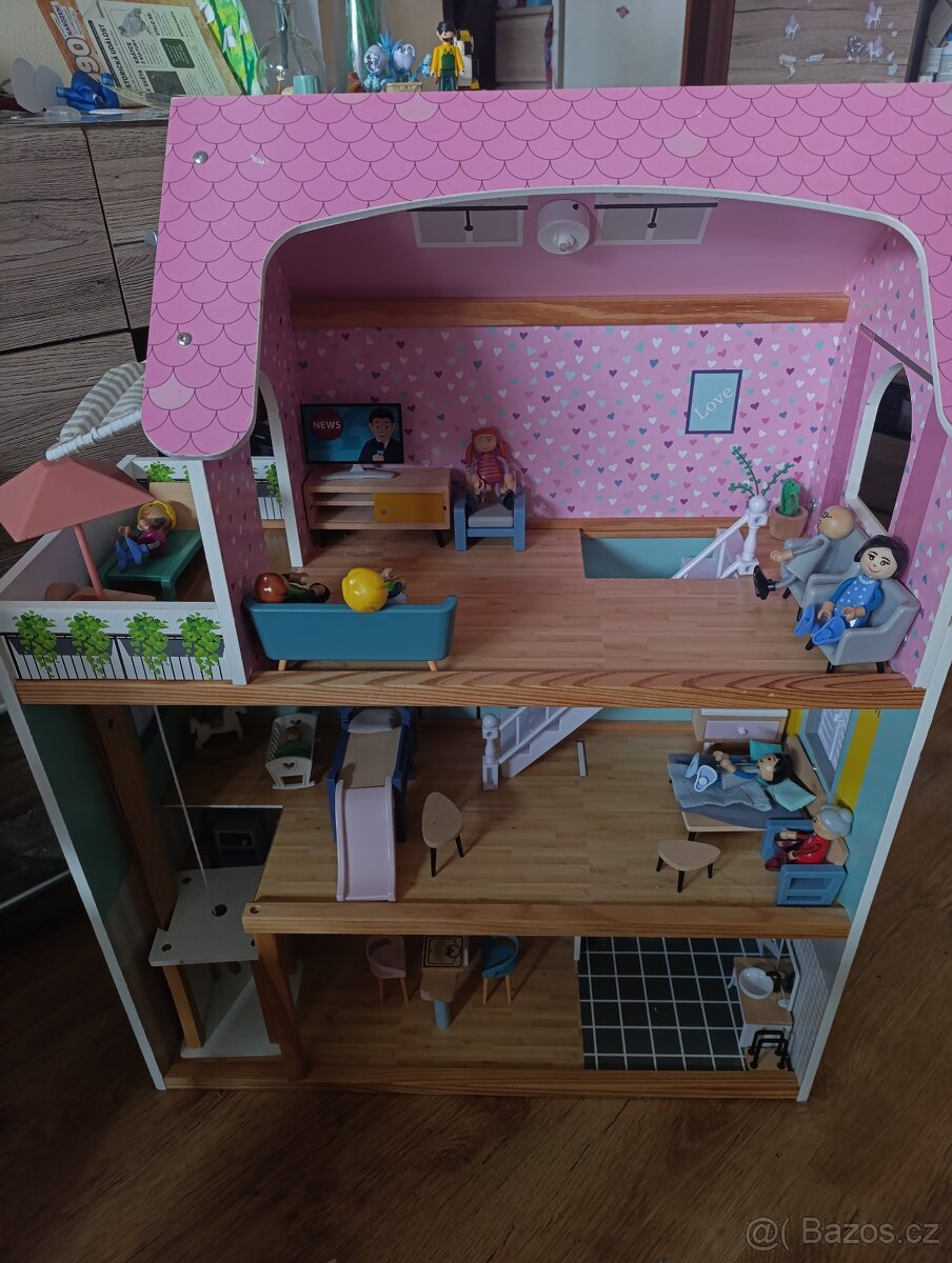 Domeček pro panenky s příslušenstvím - 2