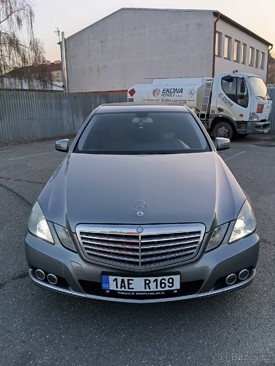 Mercedes-Benz E220CDI 125KW - 2