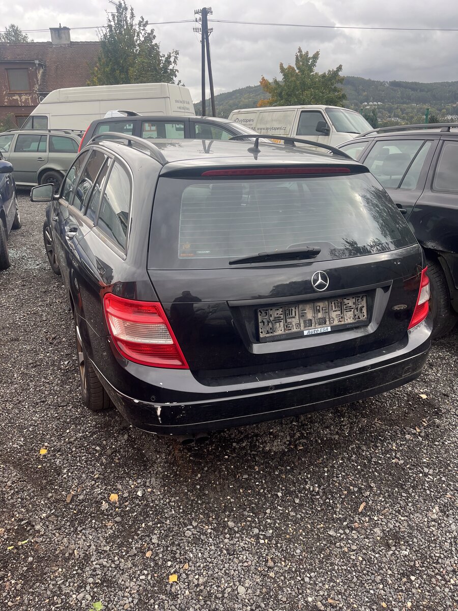 Mercedes-Benz C 200 - 2