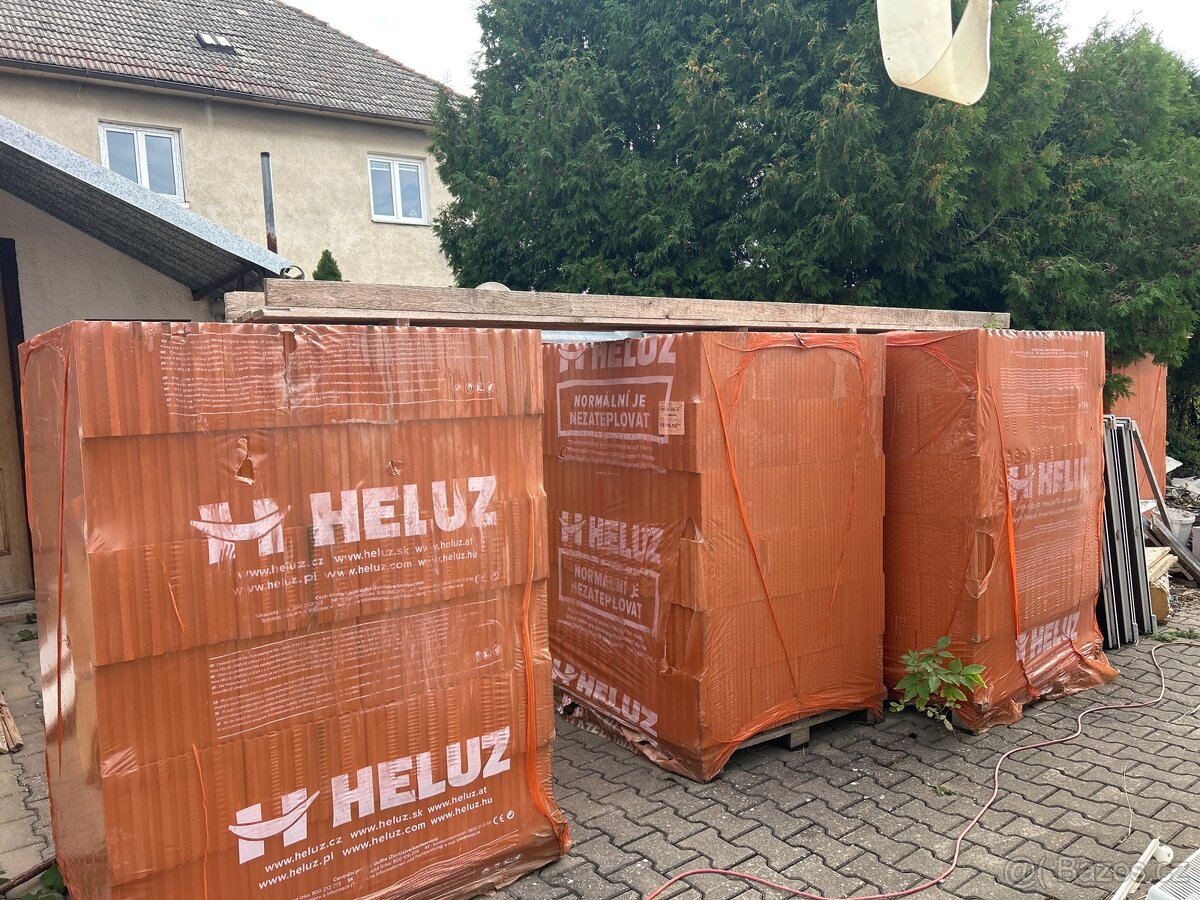 Heluz uni 30 - 2