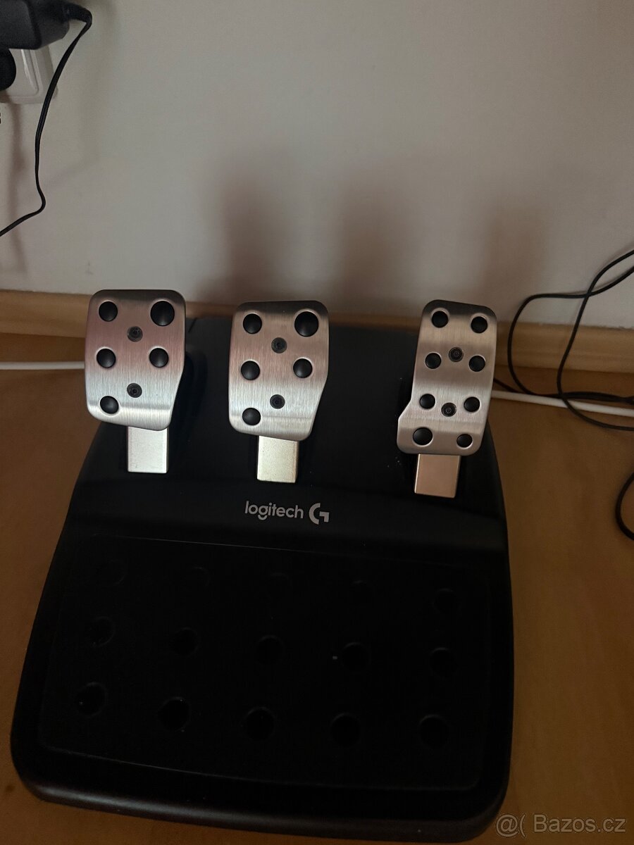 Logitech G29 + řadicí páka + pedály - 2