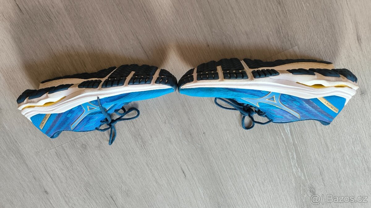 Boty Mizuno velikost 41 - 2