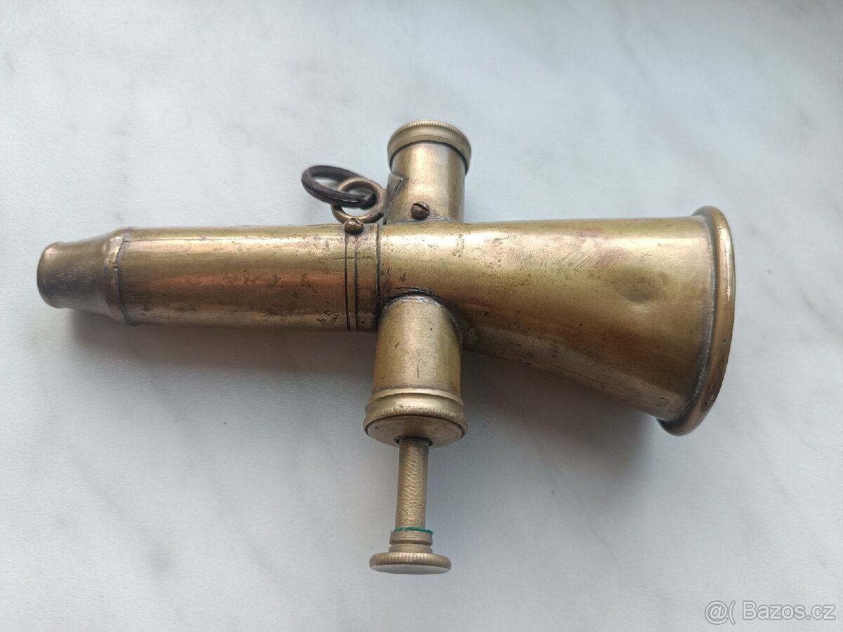 stará mosazná dvojhlasá hasičská trubka - povelka - 2