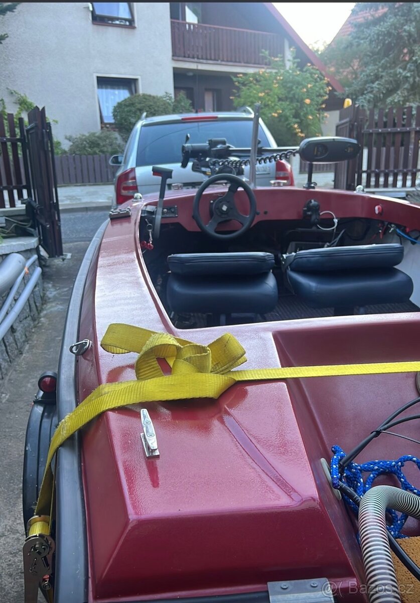 Prodám loď SIRIUS Sport po kompletní renovaci – špičková ryb - 2