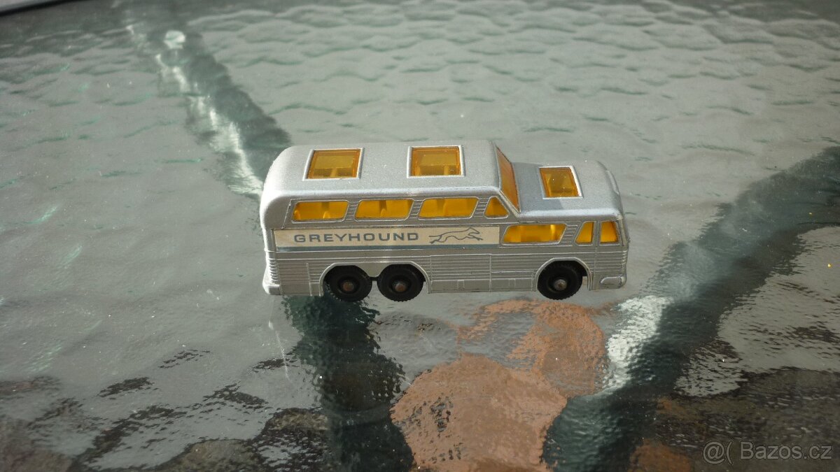 MATCHBOX RW AUTOBUS COACH STŘÍBRNÝ TOP STAV - 2