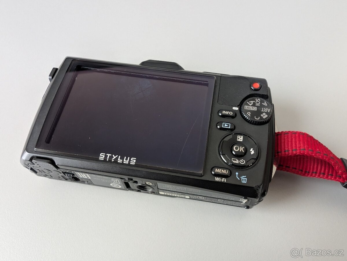 🌊 OLYMPUS Tough TG-3 + LED světlo LG-1 - 2