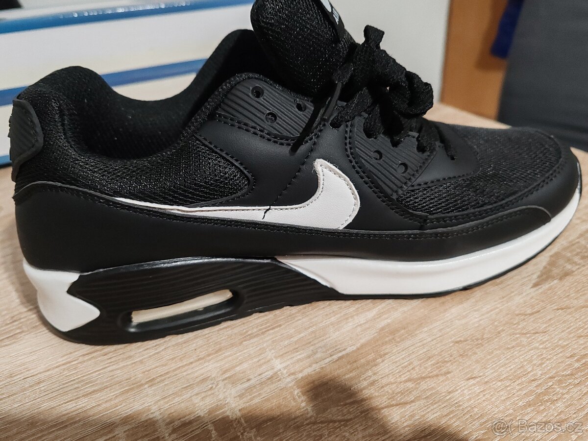 Boty Nike úplně nové velikost 42.5 - 2