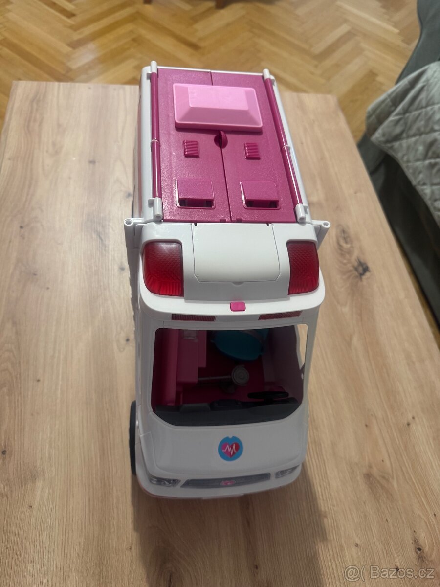 Barbie sanitka - 2