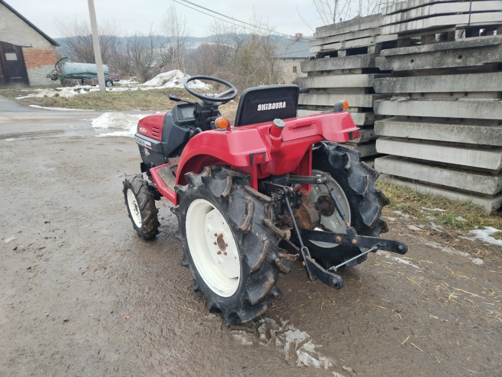 malotraktor SHIBAURA P165F - 2