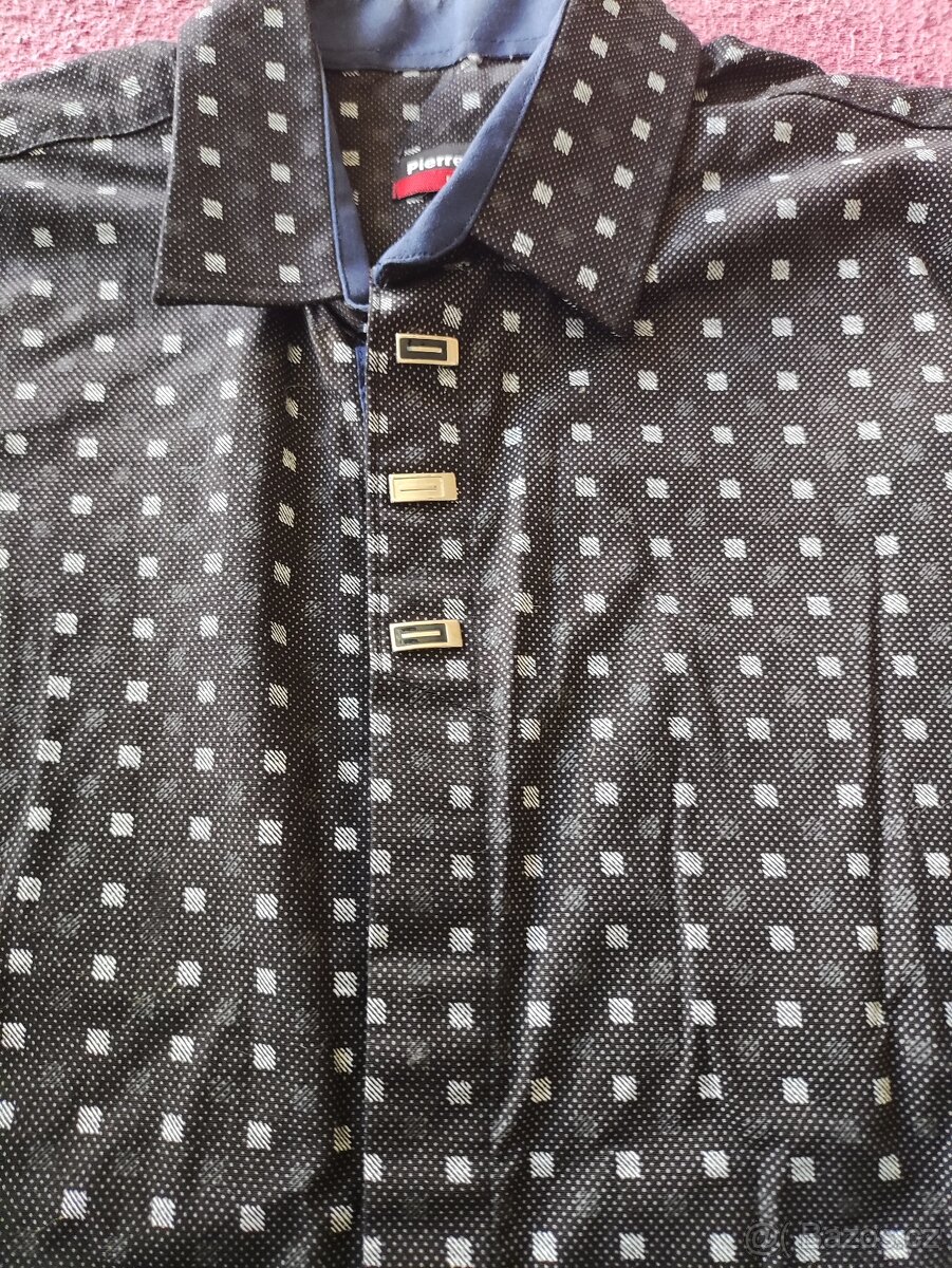 čená košile s patenty - 2