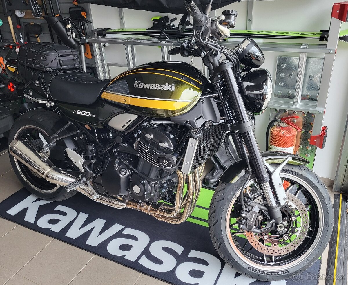 Kawasaki Z 900 RS - 2