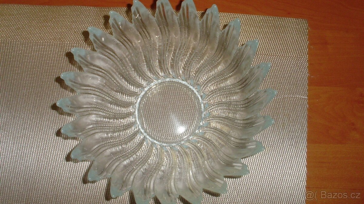 SKLENĚNÁ MÍSA - KVĚT - 2