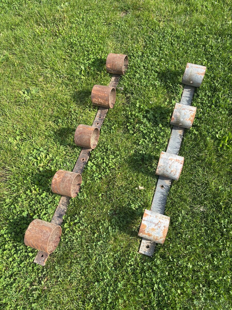 držáky na vstup do ohrady - 2