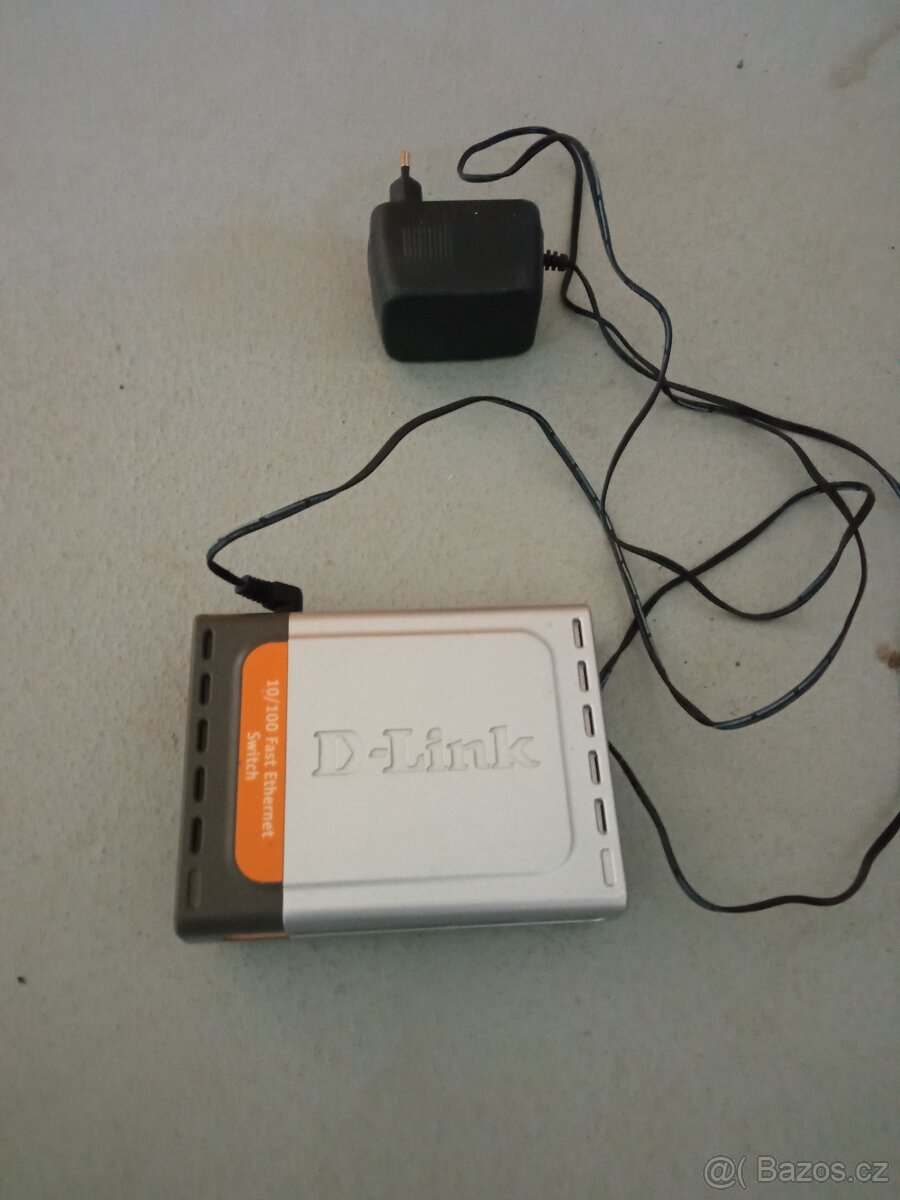 Externí disky, D link switch - 2