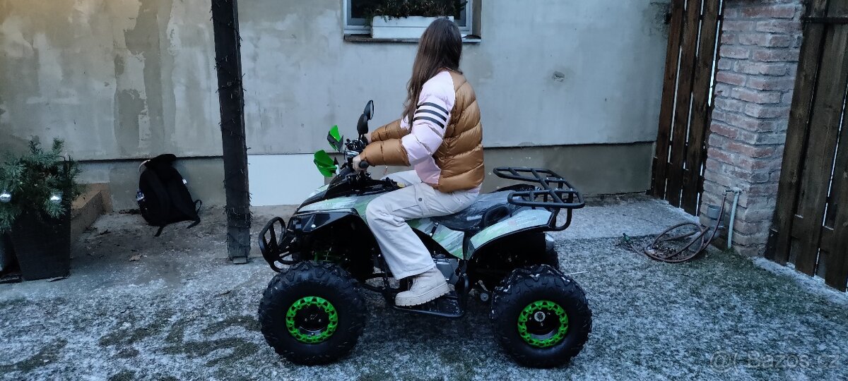 Nová dětská čtyřkolka 125ccm pro větší děti,8"kola