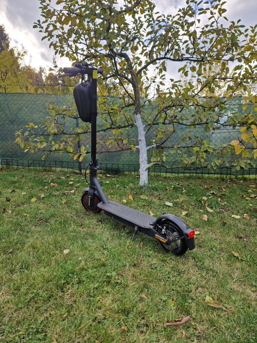 Elektrická koloběžka Xiaomi mi scooter pro 2 nová baterie - 2