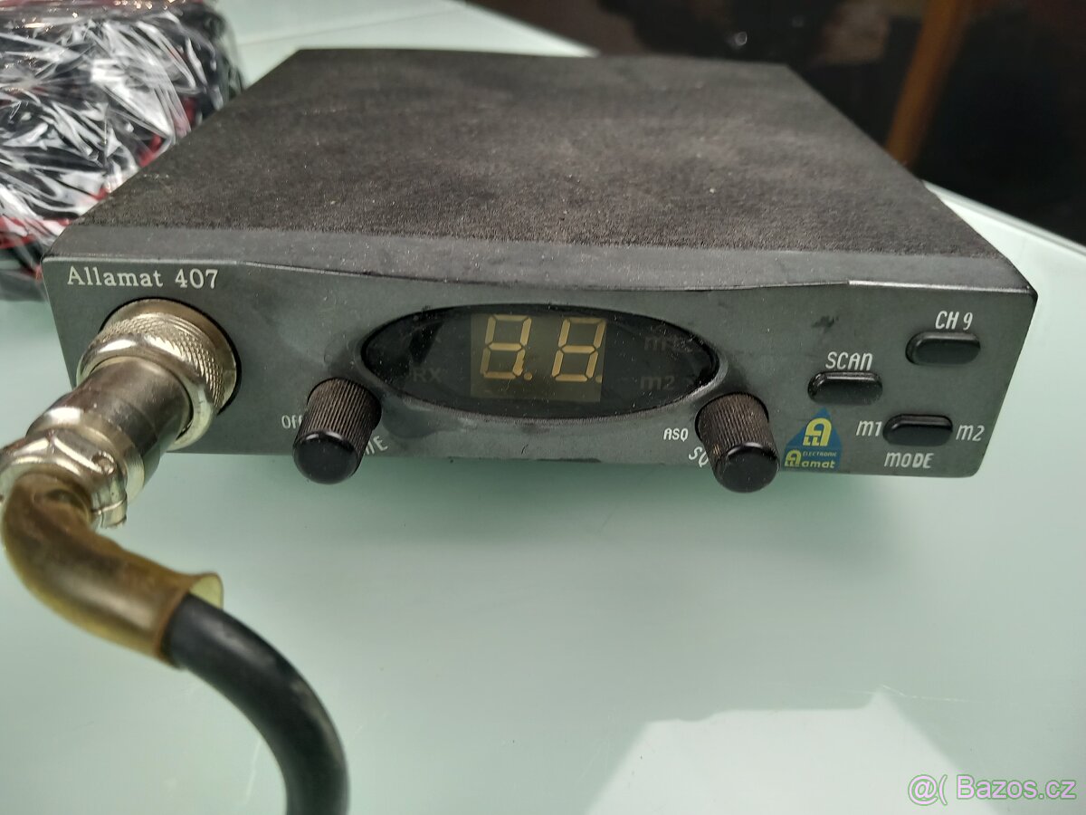 CB rádio stanice Allamat 407 - 2