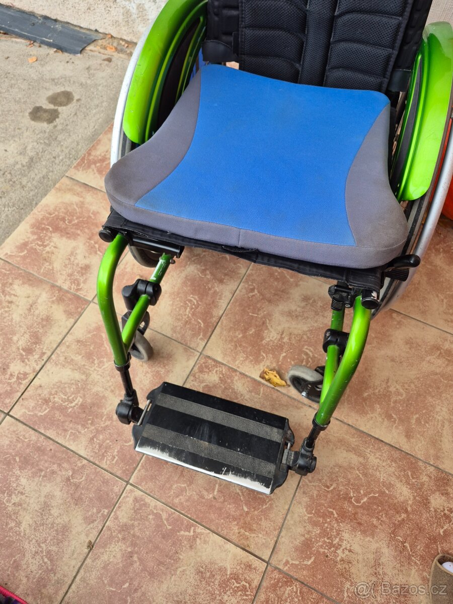 Aktivní invalidní vozík šíře-40 - 2