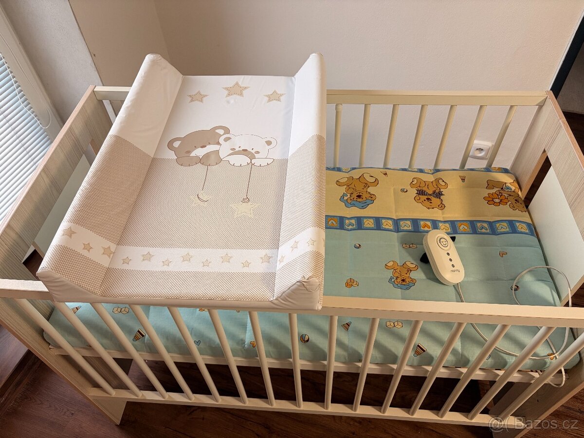 Dětská postýlka, monitor dechu, přebalovací pult, matrace - 2