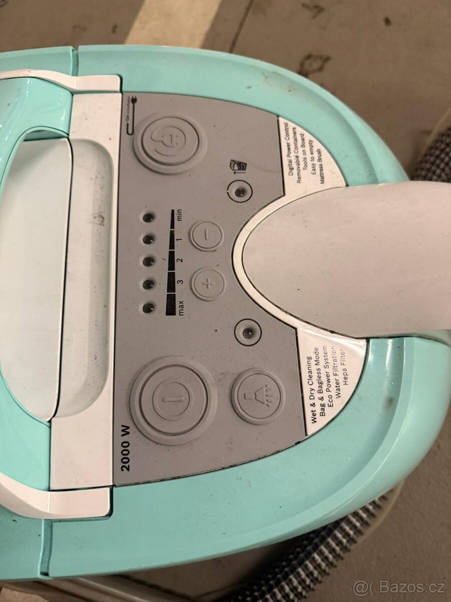 BOSCH BWD420HYG AquaWash&Clean - 2