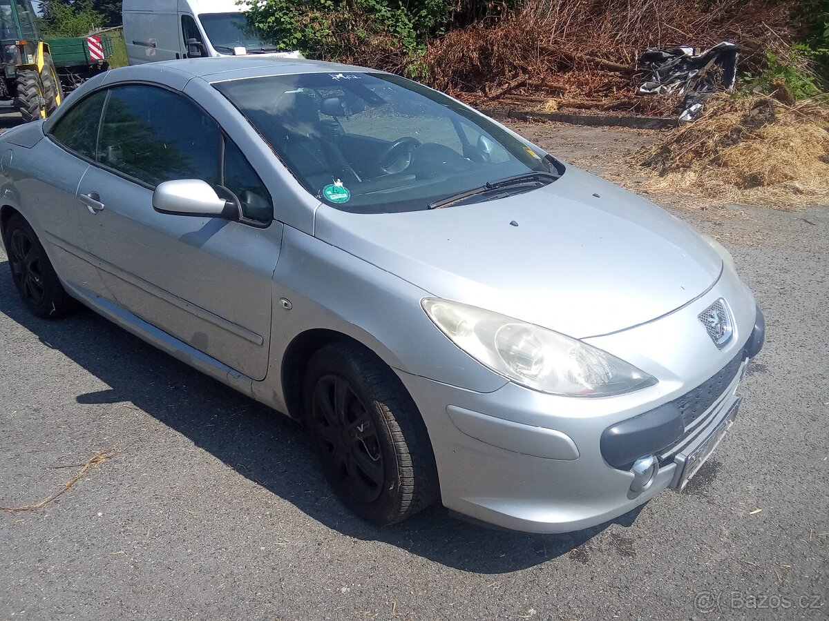 Peugeot 307 cc 2.0i 103kw - 2