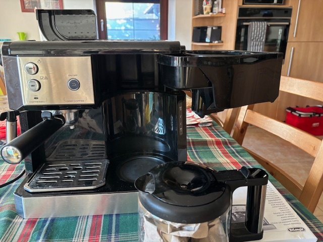 deLonghi, kombinace: pákový (preso) + filtrovaná káva - 2