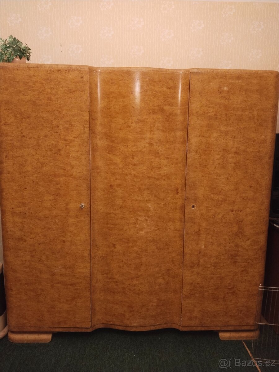 Starší nábytek - 2