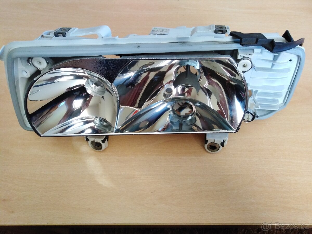 Přední světla Audi Coupe B3 - 2