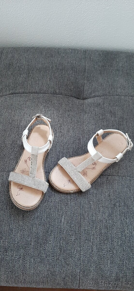 Dětské boty sandálky s kamínky vel.31 - 2