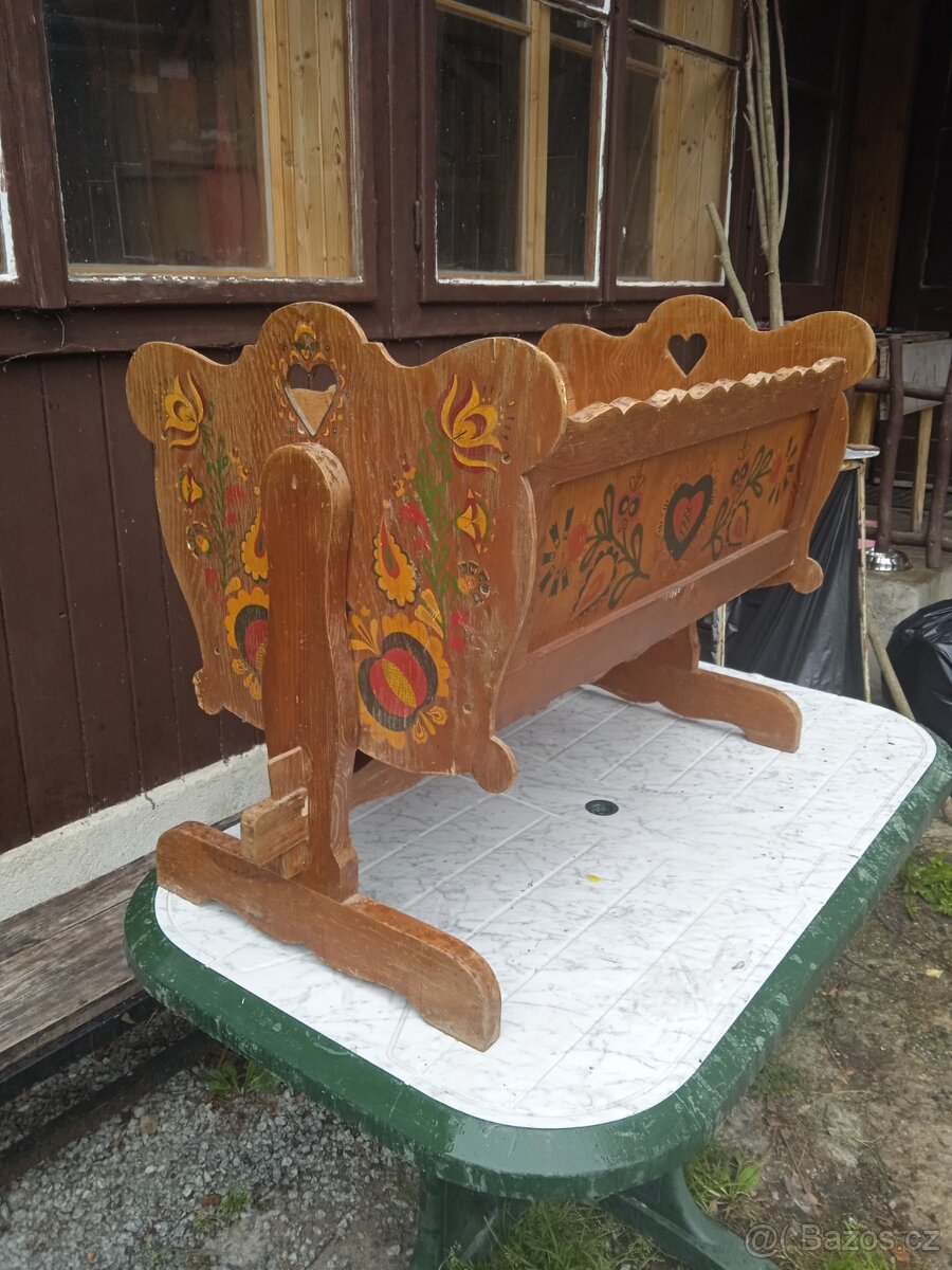 Starožitná kolébka - 2
