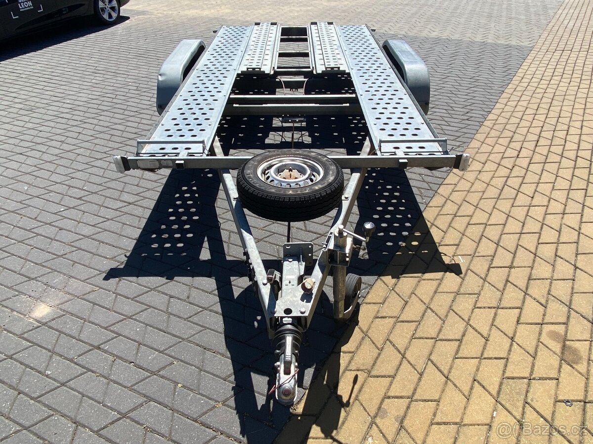 Agados Puma, Autovlek / Podval - 2