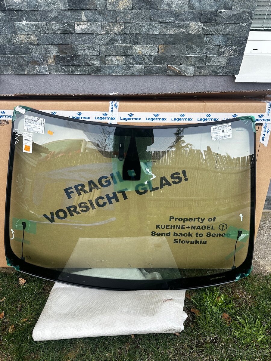 Čelní okno Ford Focus mk2 - 2