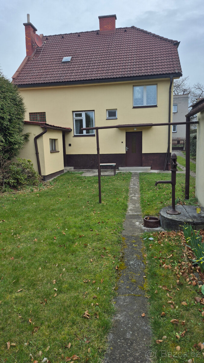 PRODÁME RODINNÝ DŮM - 2