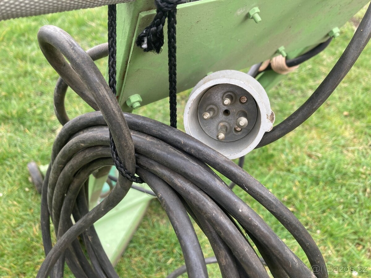 Sekačka s elektromotorem-retro, - 2