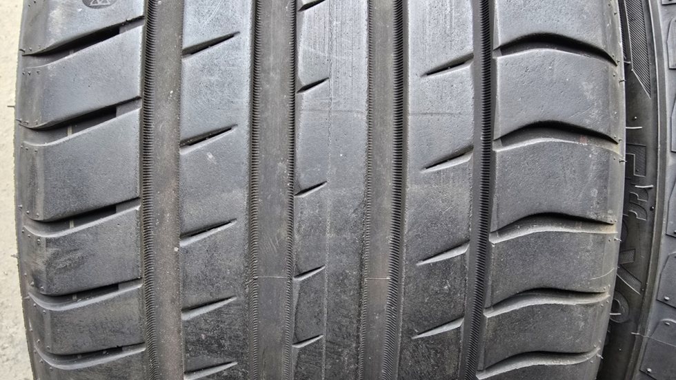 Letní pneu 245/40/19 Triangle - 2