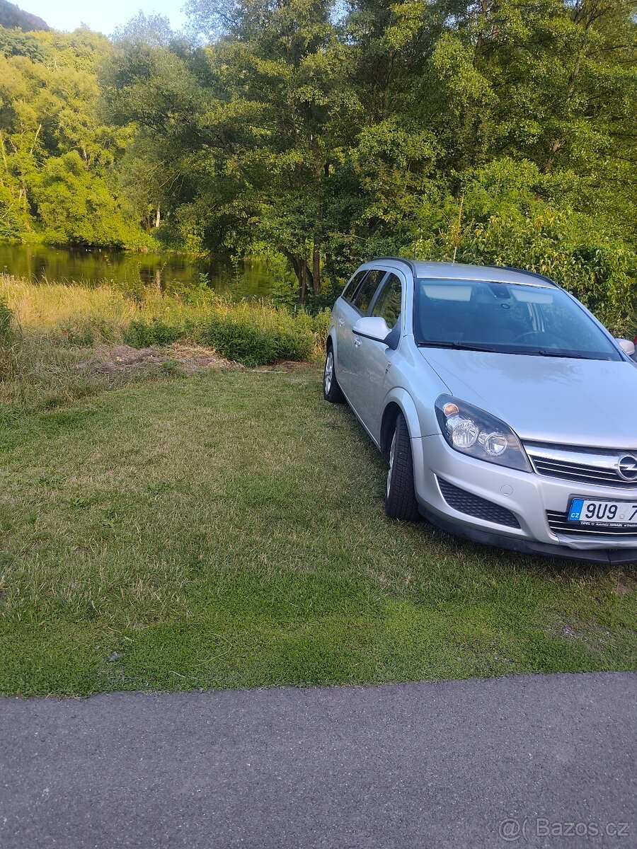 Opel Astra h - 2