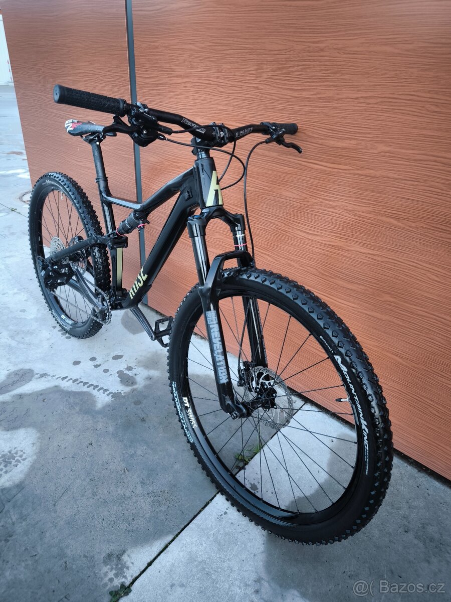Rose 29" - 2