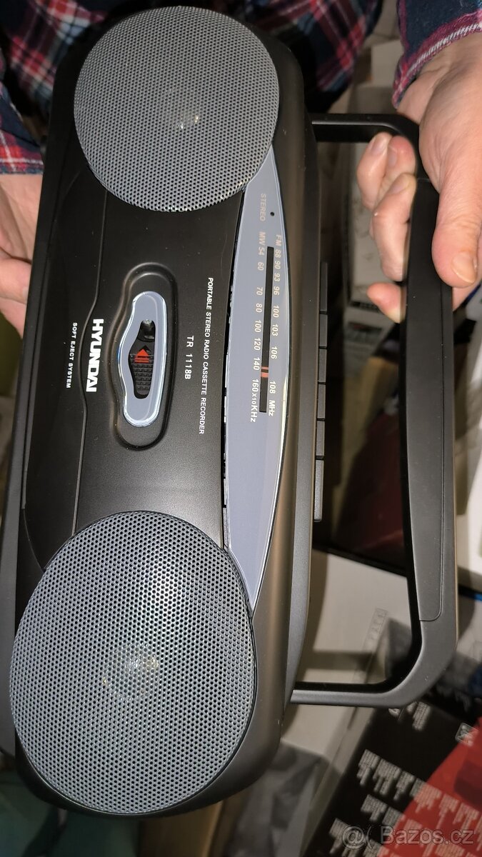 Rádio s kazeťákem Hyundai - 2
