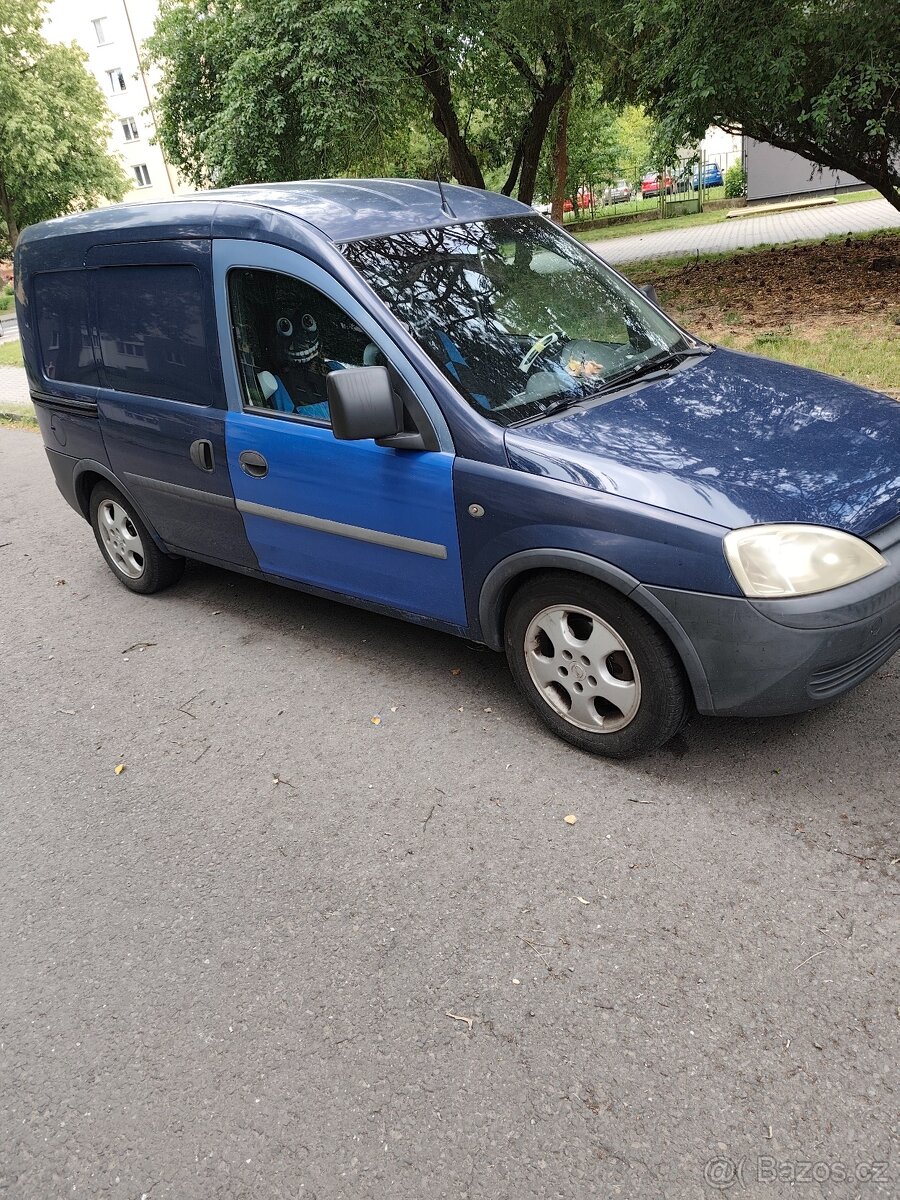 Opel combo 1.7cdti - 2