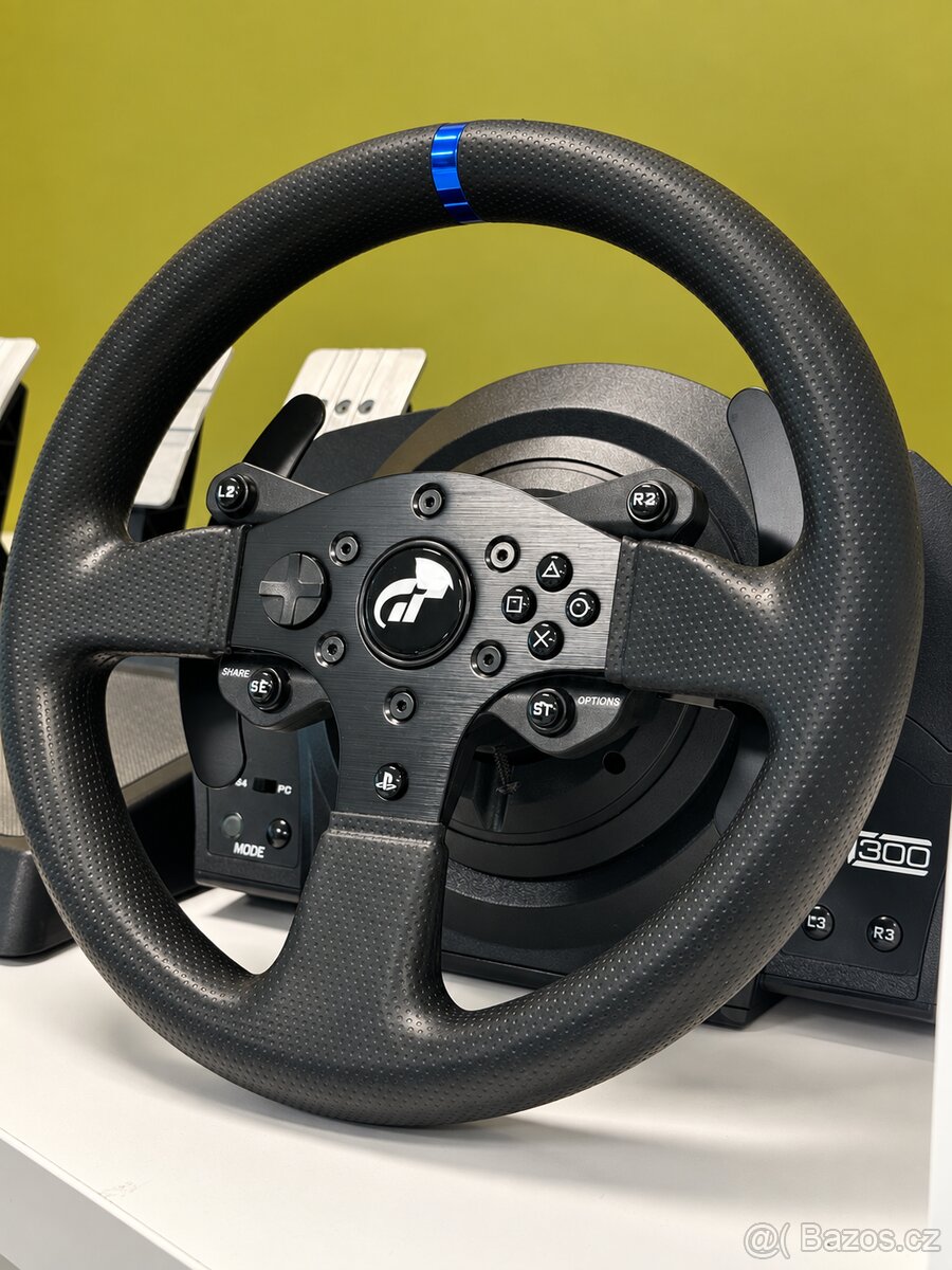 Volant Thrustmaster T300 RS + pedály, Záruka do 11/2027 - 2