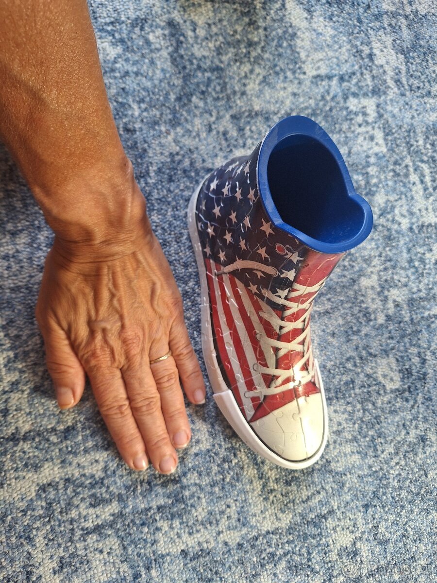 3 D puzzle Ravensburger - Stojánek bota - 2