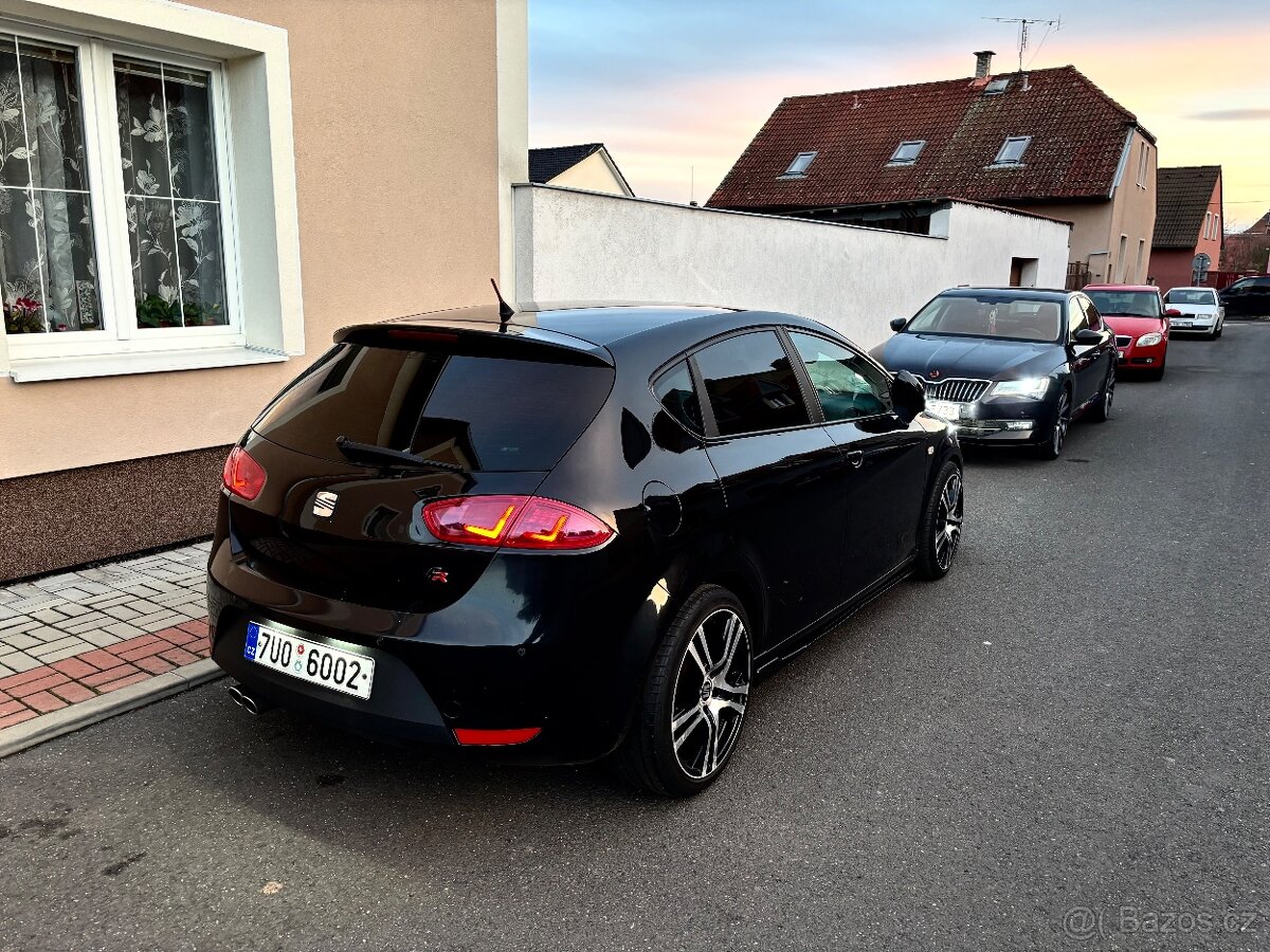 Prodám Seat Leon FR 2.0 TDI CR 2013 Facelift - 2