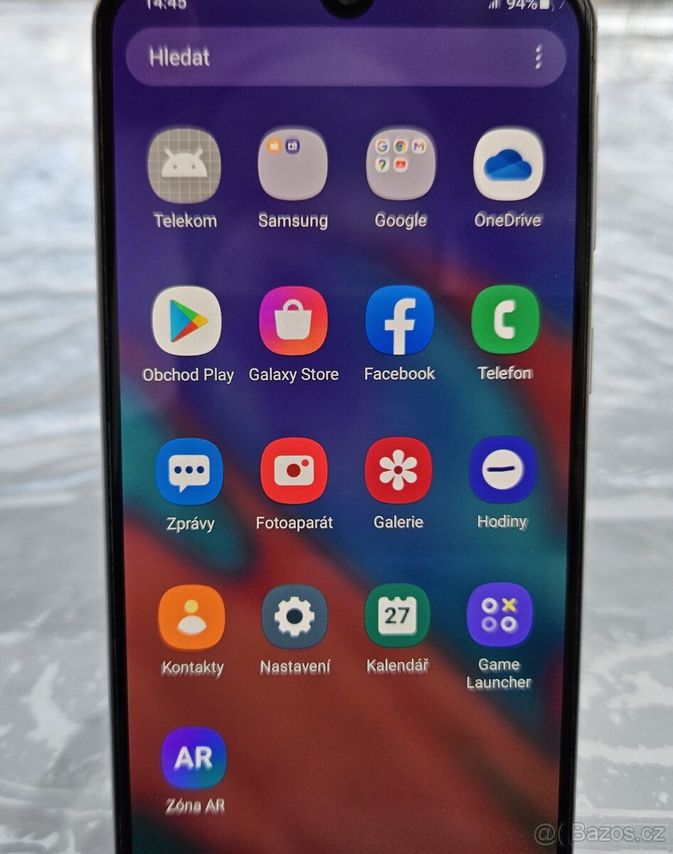 Mobilní telefon Samsung A40 / 4GB RAM / DualSim / 64GB / - 2