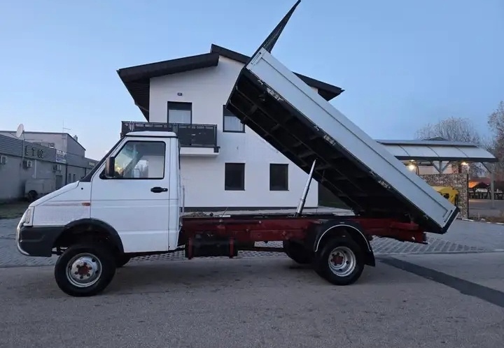 Iveco daily 2.8 TD tři stranný sklápěč 4x4 - 2