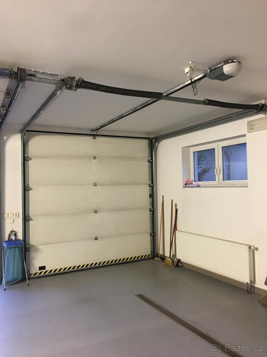 Garážová sekční vrata š.2970x2970 - 2