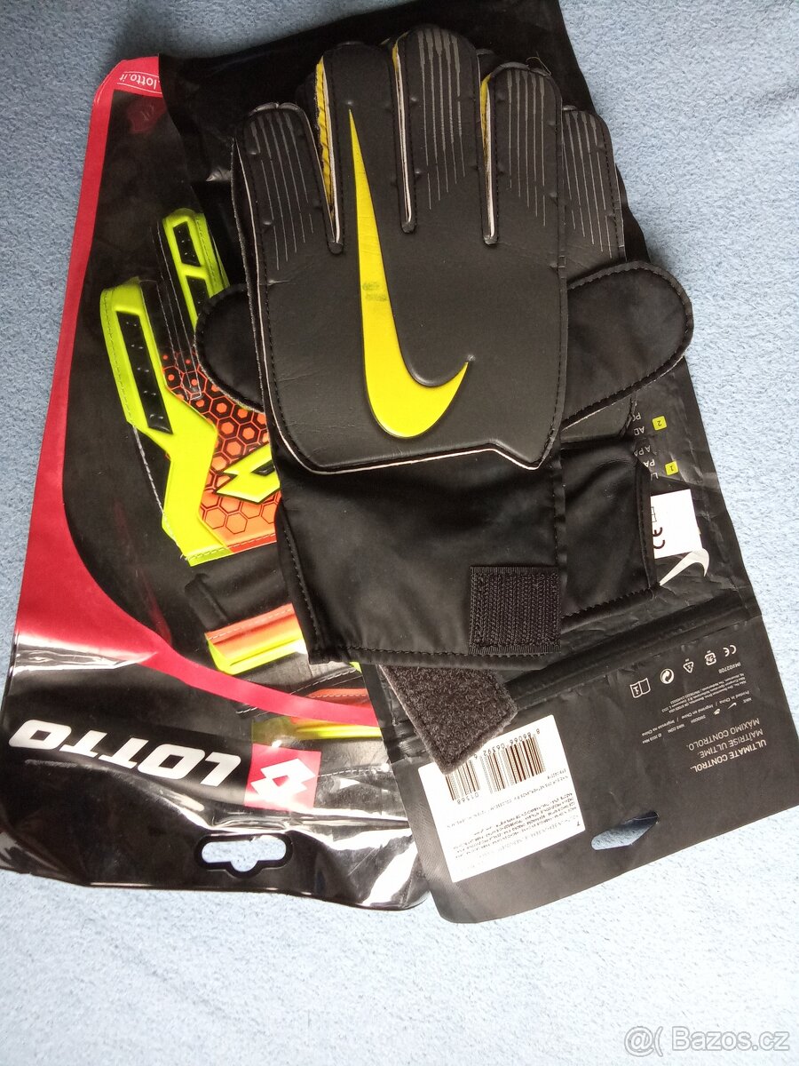 Rukavice fotbalové. - 2