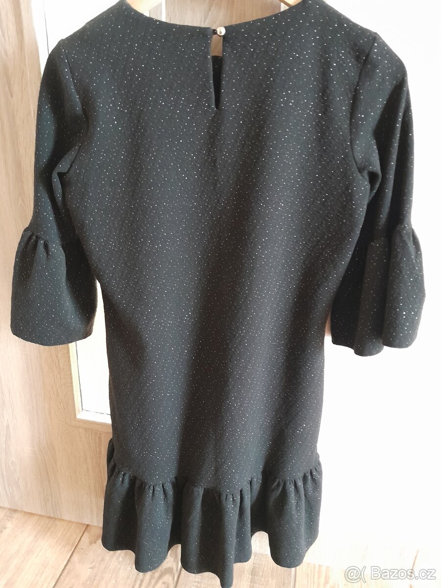 Prodám černé šaty velikost 36 - 2