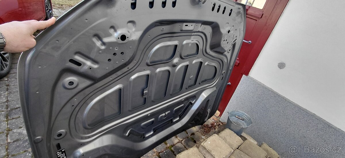 BMW G60 přední kapota - 2